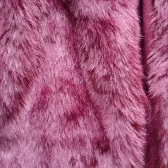 Banana republic burgundy sweater size small NWT - Picture 2 of 3